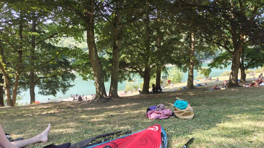 stuwdam bij Esch-sur-Sûre in Luxemburg